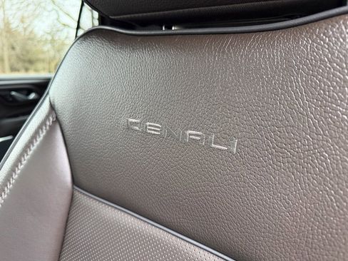 Used 2022 GMC Yukon Denali image 11