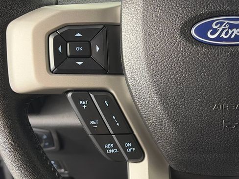 Used 2021 Ford F250 Lariat w/ Lariat Ultimate Package AWD/4WD image 17