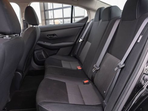 Used 2025 Nissan Sentra SV image 10