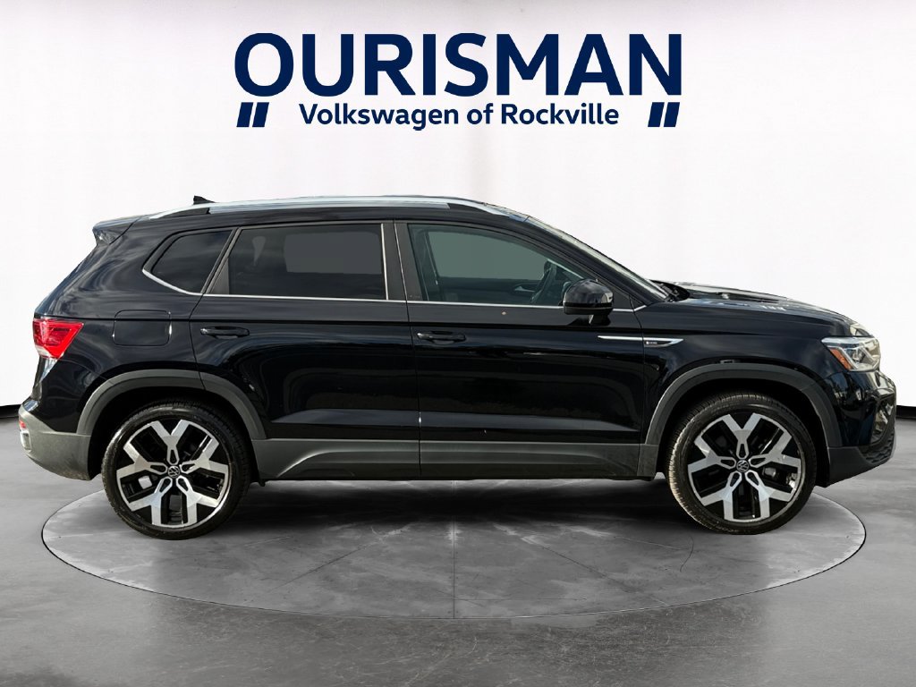 Used 2022 Volkswagen Taos SEL w/ Panoramic Sunroof Package AWD/4WD image 7