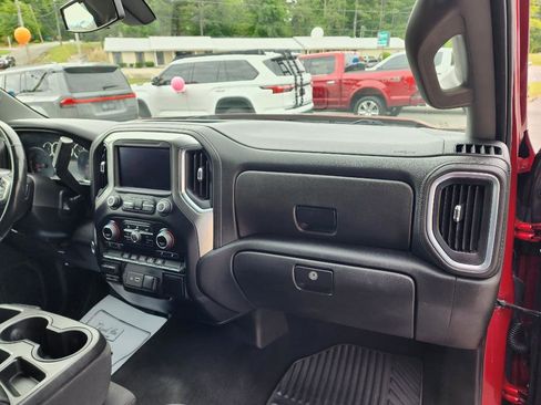Used 2021 Chevrolet Silverado 1500 LT AWD/4WD image 14