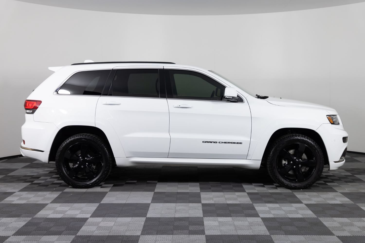 Used 2016 Jeep Grand Cherokee High Altitude AWD/4WD image 9