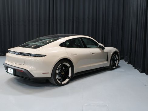 Certified 2023 Porsche Taycan image 7