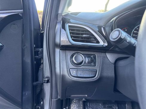 Used 2021 Chevrolet Spark LT FWD image 19
