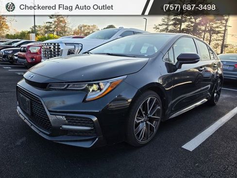 Used 2022 Toyota Corolla SE image 1