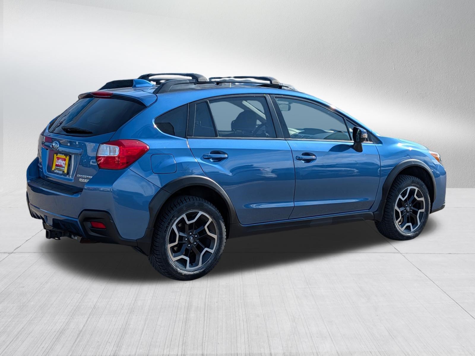 Used 2017 Subaru Crosstrek 2.0i Limited w/ Popular Package #2 AWD/4WD image 7