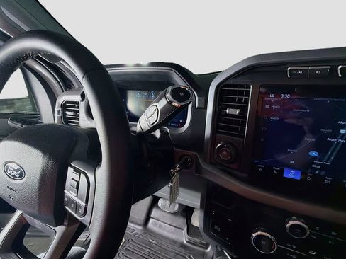 Used 2024 Ford F150 XLT AWD/4WD image 18