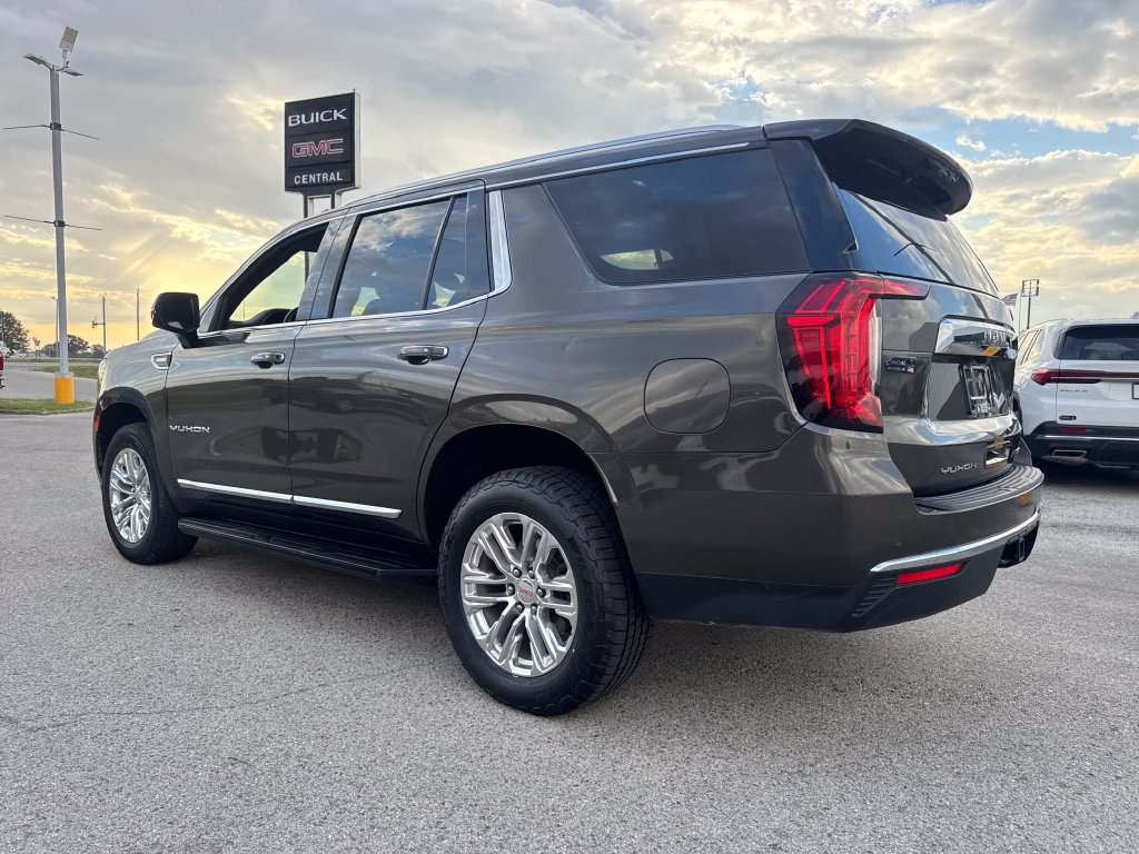 Used 2021 GMC Yukon SLT w/ SLT Premium Package AWD/4WD image 4