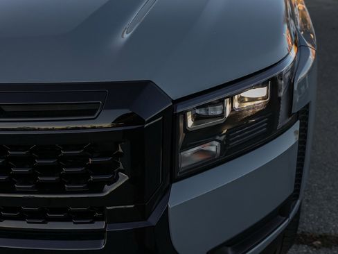 New 2026 Nissan Frontier SV image 10