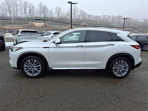 Used 2023 INFINITI QX50 Luxe image 4