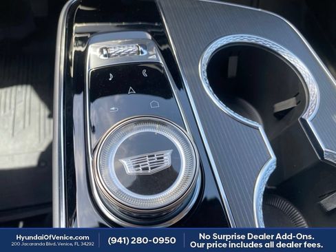 Used 2025 Cadillac Lyriq Sport w/ LPO, Floor Liner Package AWD/4WD image 17