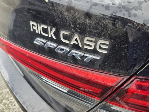 Used 2023 Honda Civic Sport image 11