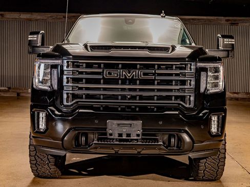 Used 2022 GMC Sierra 2500 AT4 w/ AT4 Premium Plus Package image 2