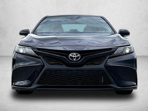 Used 2024 Toyota Camry SE w/ Convenience Package FWD image 3