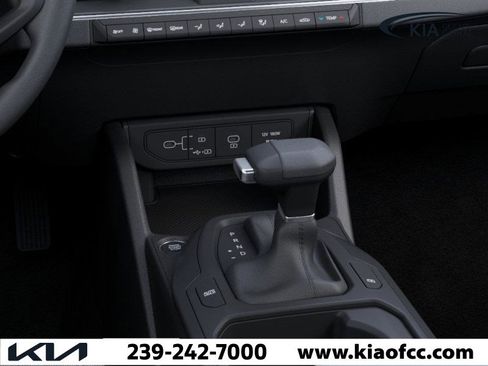 New 2025 Kia K4 LXS image 23