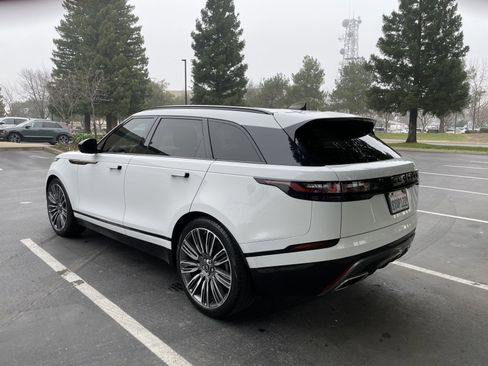 Used 2018 Land Rover Range Rover Velar R-Dynamic SE image 6