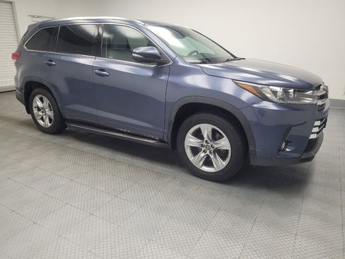 Used 2017 Toyota Highlander Limited image 11