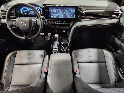 Used 2025 Toyota Camry XSE image 49