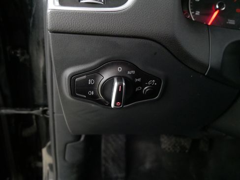 Used 2016 Audi Q5 2.0T Premium image 26