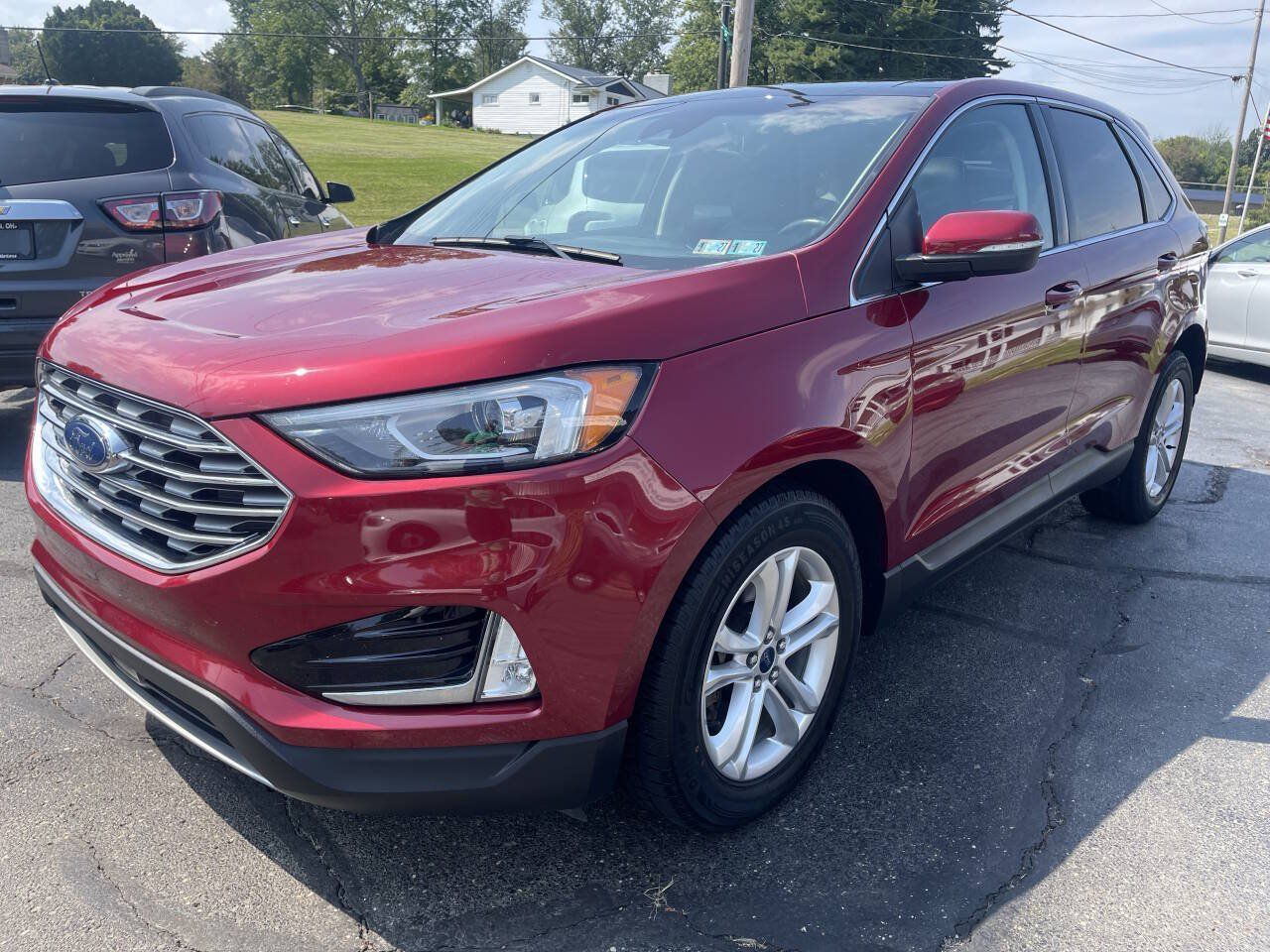 Used 2019 Ford Edge SEL w/ Equipment Group 201A AWD/4WD image 2