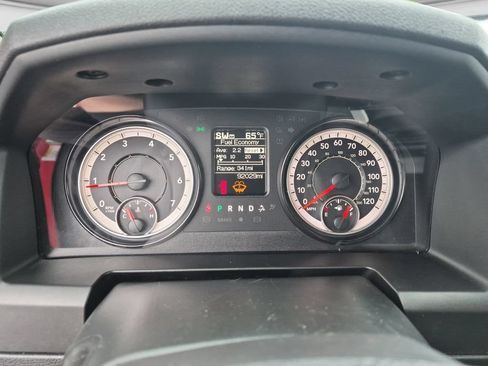 Used 2021 RAM 1500 Classic SLT AWD/4WD image 14