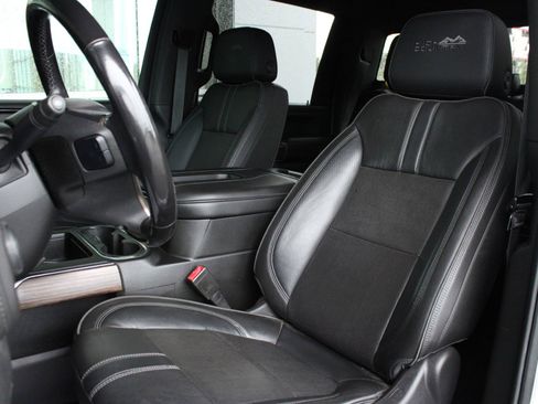 Used 2020 Chevrolet Silverado 2500 High Country AWD/4WD image 17