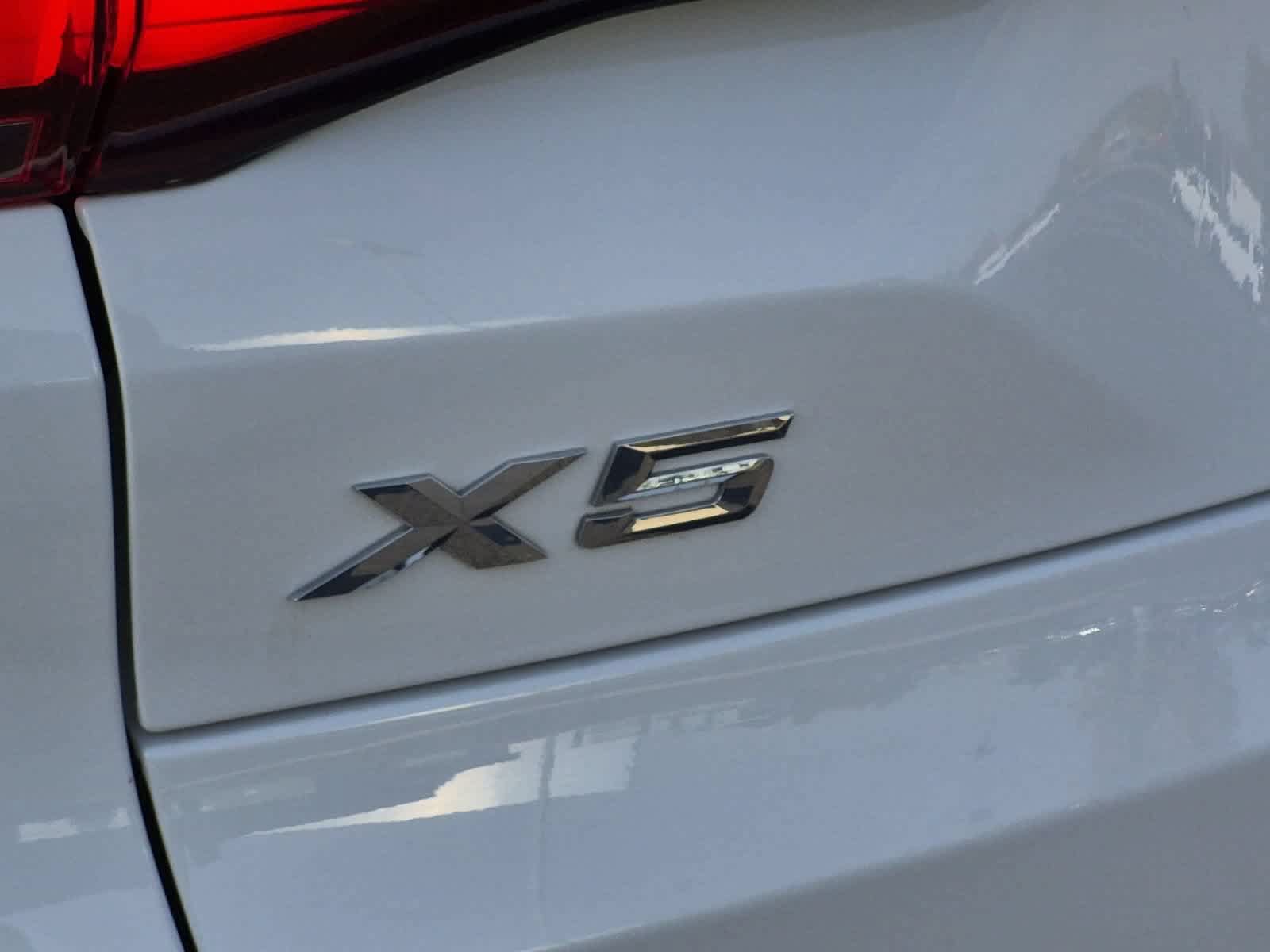 Used 2022 BMW X5 xDrive40i AWD/4WD image 13