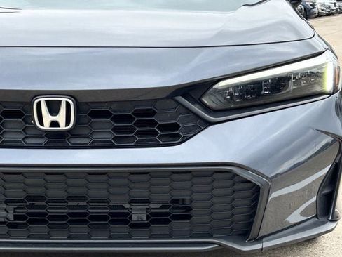Used 2025 Honda Civic Sport image 10