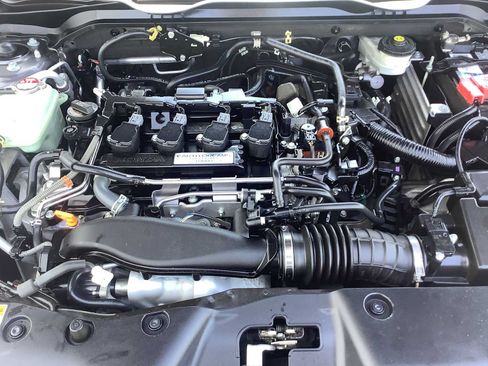 Certified 2017 Honda Civic EX-T image 8