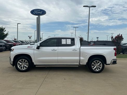 Used 2019 Chevrolet Silverado 1500 LTZ AWD/4WD image 2