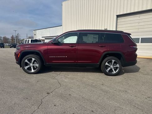 New 2025 Jeep Grand Cherokee L Limited w/ Luxury Tech Group II image 2