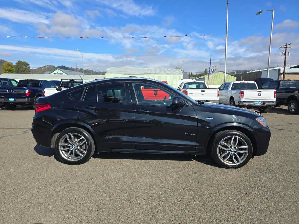 Used 2018 BMW X4 xDrive28i w/ Premium Package Enhanced AWD/4WD image 6