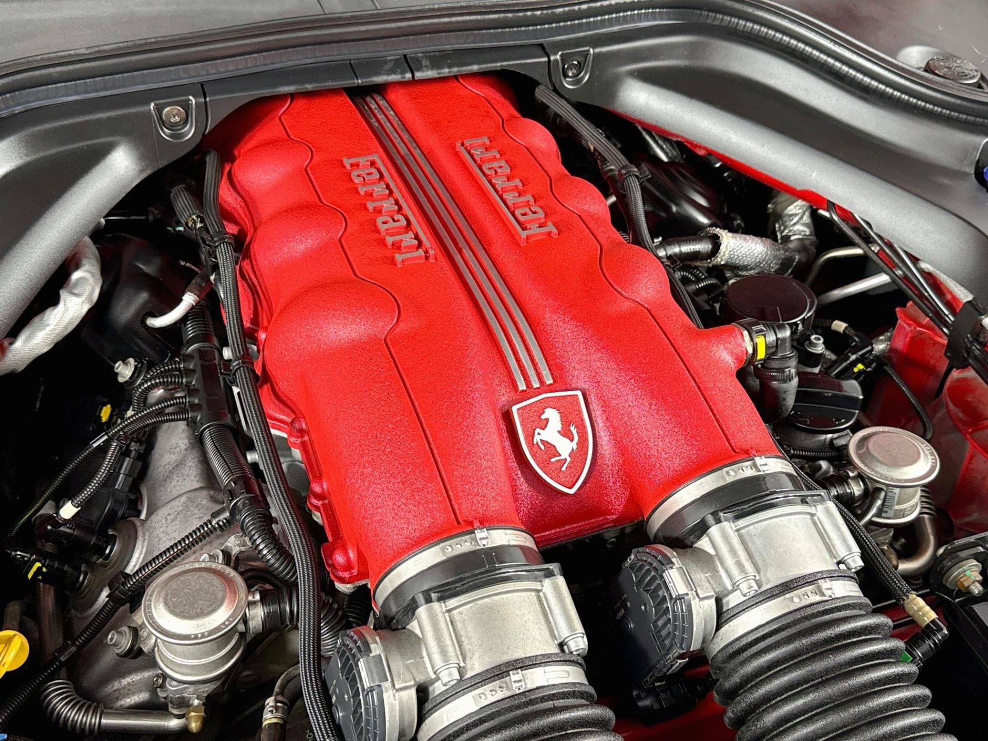 Used 2010 Ferrari California RWD image 34