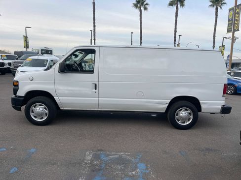 Used 2013 Ford E-150 and Econoline 150 image 6