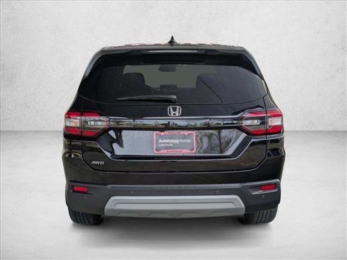 Used 2025 Honda Pilot EX-L image 7