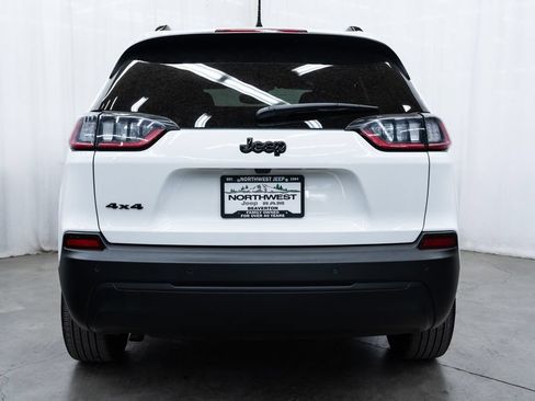 Used 2023 Jeep Cherokee Altitude Lux AWD/4WD image 5