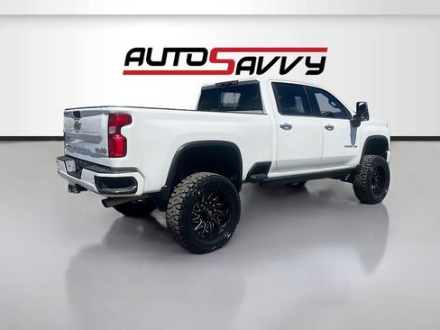 Used 2022 Chevrolet Silverado 2500 High Country w/ Z71 Off-Road Package AWD/4WD image 7