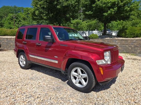 Used 2012 Jeep Liberty Sport AWD/4WD image 1
