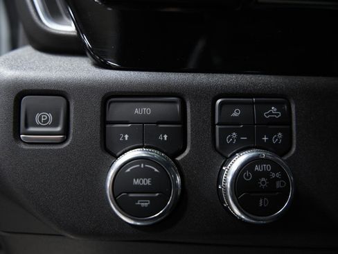 Used 2025 GMC Sierra 1500 SLT image 26