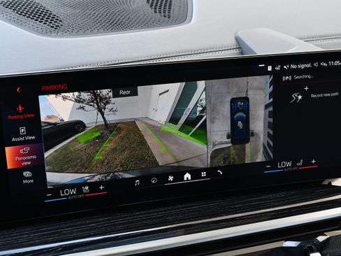 Certified 2025 BMW X5 xDrive40i w/ M Sport Package image 15