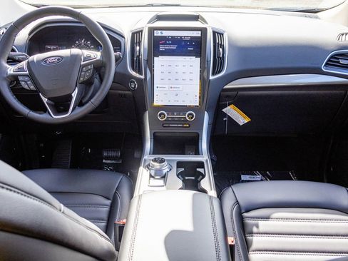 New 2024 Ford Edge SEL w/ Convenience Package image 4