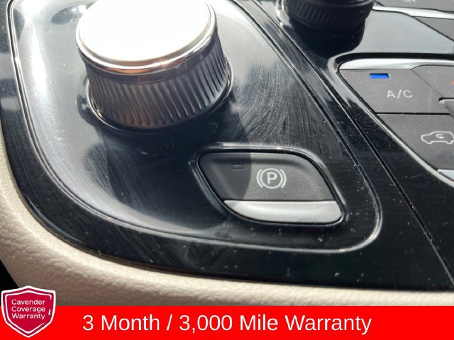 Used 2023 Chrysler Voyager LX FWD image 28