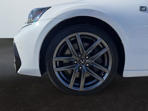 Used 2018 Lexus IS 300 F Sport RWD image 9