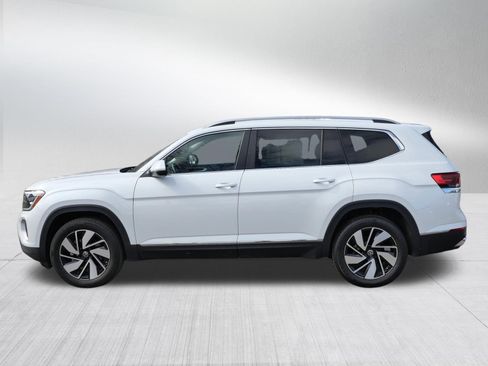 Certified 2025 Volkswagen Atlas SEL image 4