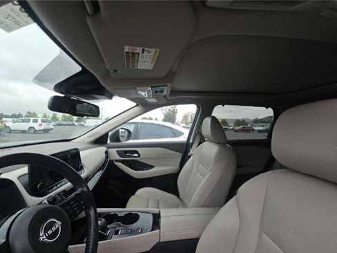 Certified 2023 Nissan Rogue SL w/ SL Premium Package FWD image 9