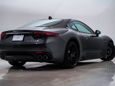 Certified 2024 Maserati GranTurismo Modena image 9