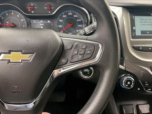 Used 2017 Chevrolet Cruze LT w/ Convenience Package FWD image 23