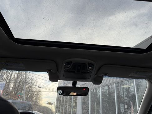 Used 2020 Subaru Legacy Limited image 16