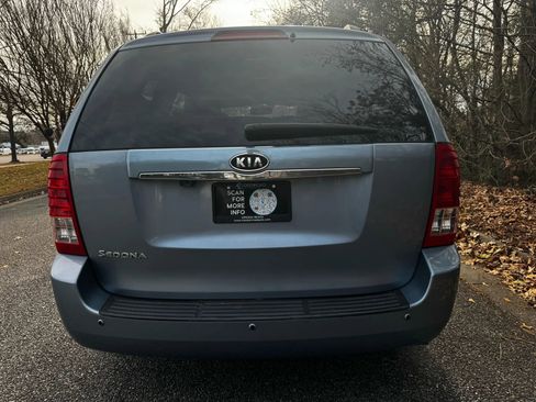 Used 2011 Kia Sedona LX w/ PWR Pkg image 8
