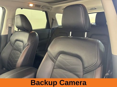 Used 2025 Nissan Pathfinder Platinum w/ Cargo Package AWD/4WD image 12